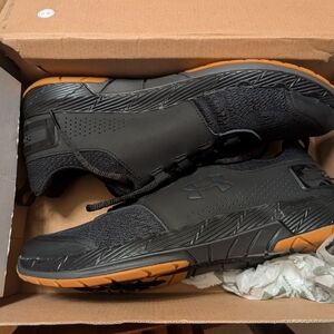Under Armour Men's Black and Orange Athletic Shoes TR Ex